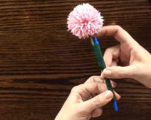 How to make a DIY flower pen