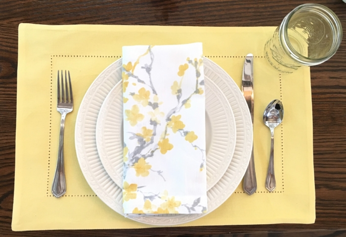 place setting for spring/easter tablescape
