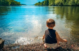 Welcome summer with your children. Hello summer.